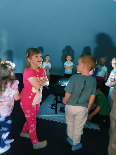 Kino sferyczne w Jedyneczce